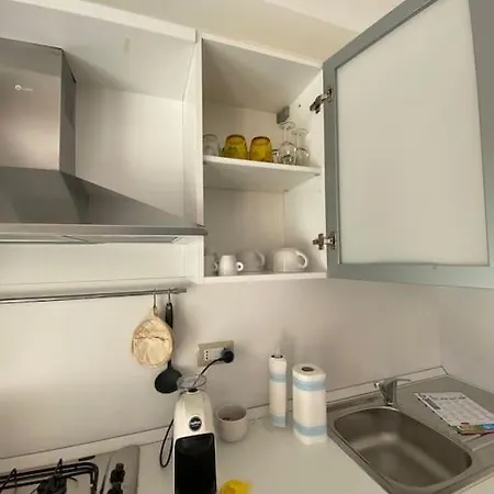 La Chiocciola, Confort, Self Check-in, Parking Gratuito, Fronte Bus Arst, Navetta Mare E Postazione Noleggio Monopattini Elettrici Appartamento