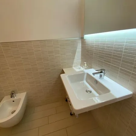 La Chiocciola, Confort, Self Check-in, Parking Gratuito, Fronte Bus Arst, Navetta Mare E Postazione Noleggio Monopattini Elettrici