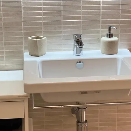 Apartamento La Chiocciola Di Beniamino, Confort, Parking Gratuito, Fronte Bus Arst, Navetta Mare E Postazione Noleggio Monopattini Elettrici *