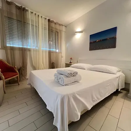La Chiocciola Di Beniamino, Confort, Parking Gratuito, Fronte Bus Arst, Navetta Mare E Postazione Noleggio Monopattini Elettrici *